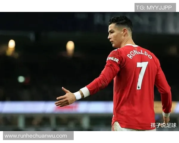 足球明星大胡子背后的传奇故事与赛场风云变幻